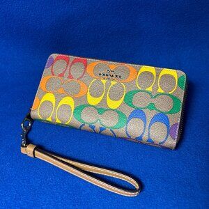 Coach Large Phone Wallet / Wristlet in Rainbow Signature Canvas – Like New